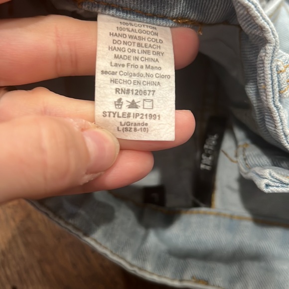TIC:TOK Jean shorts #1376, size Large (8-10) - Picture 3 of 5